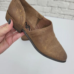 OTBT Women's Coyote Half D'orsay Low Heeled Leather Shoe Sz 6M